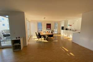 RARITÄT - traumhafte 4 Zimmerwohnung mit Garten in Top Lage – Die vollständige Adresse der Immobilie erhältst du vom Anbieter., 81545 Harlaching, München – Vorschaubild 3