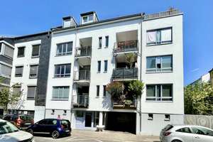 Einfach oben - 
Penthouse in Rheinnähe