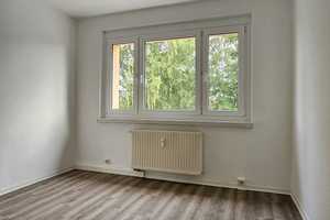 3-Raumwohnung mit Dusche und Balkon in Döbeln Ost – Lommatzscher Straße 3, 4720 Mittelsachsen (Kreis) – Vorschaubild 3