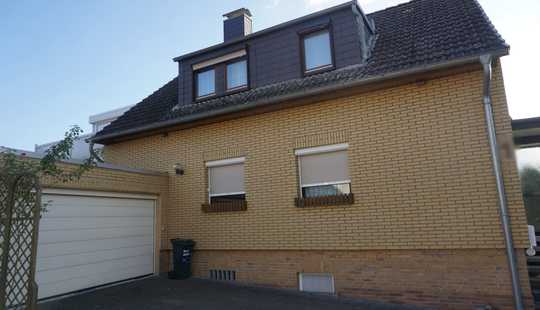 Bild von Massives Zweifamilienhaus mit Vollkeller in Waggum auf Erbbaugrundstück