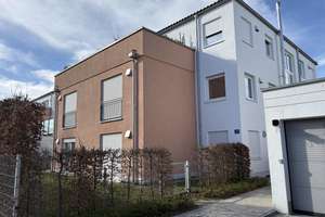 Charmante 3-Zimmer-Wohnung mit Terrasse, Garten und 2 TG-Stellplätze im Südwesten von Ingolstadt – Die vollständige Adresse der Immobilie erhältst du vom Anbieter., 85051 Münchener Straße, Ingolstadt – Vorschaubild 2