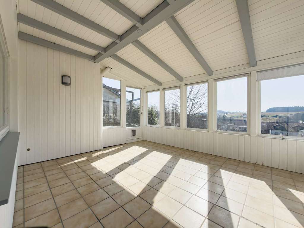 Immobilie in Tiefenbach - Viel Platz für Familienleben – Ein Zuhause mit großem Garten in ruhiger Lage von Tiefenbach - Bild 3