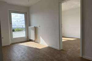 Ab 01.11.26: Traumhafte 3-Zimmer-Wohnung mit Panoramablick über Köln – Neuehrenfeld – Iltisstraße 166, 50825 Neuehrenfeld, Köln – Vorschaubild 4