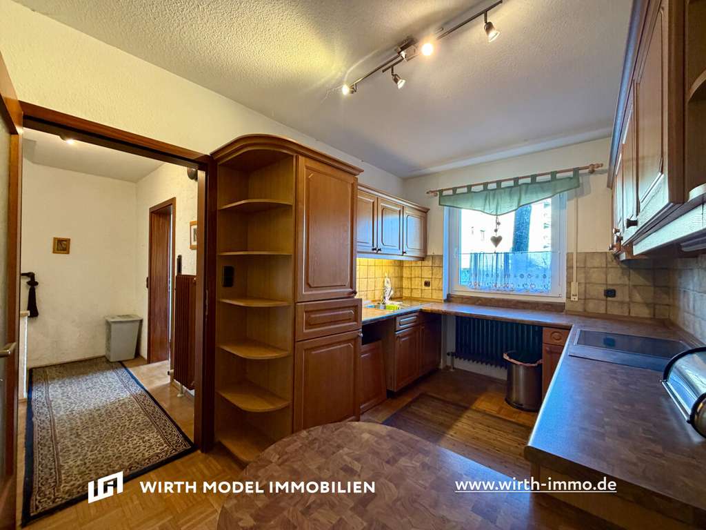 Immobilie in Schweinfurt - Geräumiges Reihenmittelhaus mit Garage am Deutschhof | Erbbaurecht - Bild 3