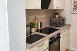 Ideal geschnittene 2-Zi.-Whg. in Köln-Weiden, EBK, Fussbodenheizung, TG-Platz, provisionsfrei – 50858 Weiden, Köln – Vorschaubild 8