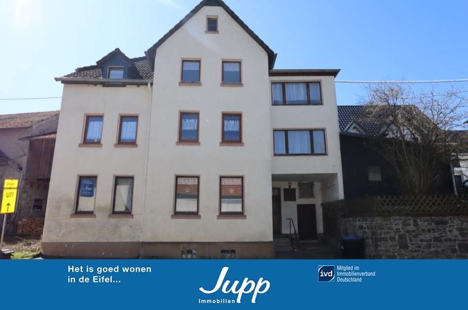 Mehrfamilienhaus mit ehem. Ökonomiegebäude, als Doppelgarage genutzt, Bongard (6), Vulkaneifel Kreis – Bild 1