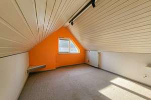 Haus mit Charakter & Nebengebäude – viel Potenzial für kreative Käufer – 60437 Nieder-Eschbach, Frankfurt am Main – Vorschaubild 15
