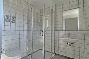 7342 - Teilmöbiliertes 1-Zimmer-Apartment mit Gemeinschaftsküche nähe Günther- – Karlsruhe – Vorschaubild 2