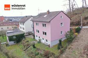 Gepflegtes Dreifamilienhaus in ruhiger Lage Deggendorf – ideal für Eigennutzer & Kapitalanleger – Die vollständige Adresse der Immobilie erhältst du vom Anbieter., 94469 Deggendorf – Vorschaubild 1