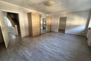Großzügige 4,5-Zimmer-Wohnung – ca. 148 m² | optional erweiterbar – Die vollständige Adresse der Immobilie erhältst du vom Anbieter., 97631 Bad Königshofen im Grabfeld – Vorschaubild 10