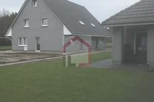 Moderne Doppelhaushälfte in Neumünster-Faldera mit Garten und Doppelcarport – Am Großen Kamp 74, 24537 Faldera, Neumünster – Vorschaubild 2