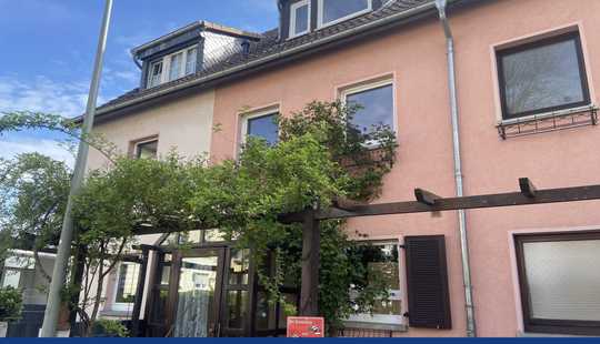 Bild von "Charmantes Reihenmittelhaus mit 5 Zimmern auf 98 m² – Ihr neues Zuhause auf Erbpacht!"