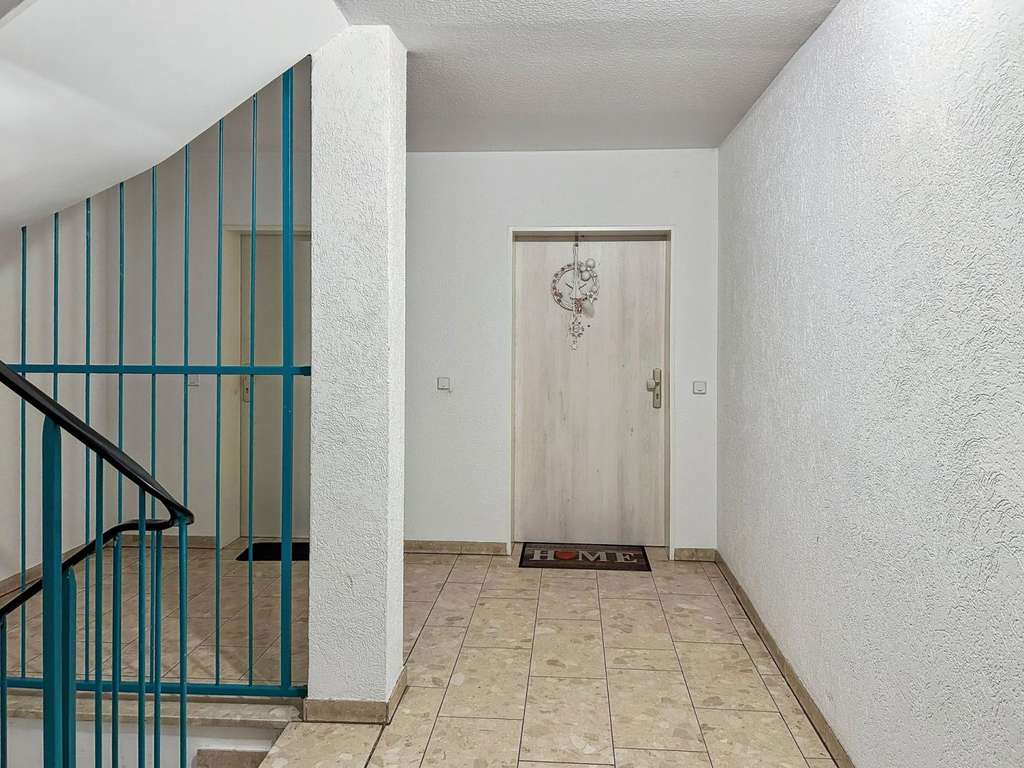Immobilie in Goethestadt Bad Lauchstädt - Raum für Ihre Wohnträume in einer großzügigen 4-Zimmer-Wohnung in Bad Lauchstädt - Bild 3
