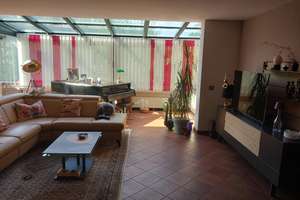Geräumige Doppelhaushälfte in Schlebusch – ideal für Ihr Familienleben!