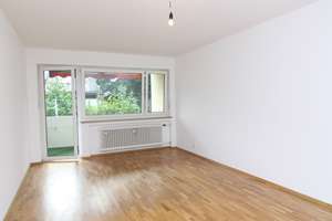 SONNE SATT - MIT ZWEI BALKONEN! Charmante 2-Zimmer-Wohnung in ruhiger Lage Waldtrudering! – Heldackerweg 4a, 81827 Waldtrudering, München – Vorschaubild 2