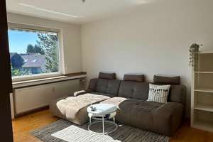 Sehr hochwertig & modern möblierte 2-Zimmer-Wohnung mit Garage in ruhiger Grünlage Düsseldorf-Eller