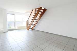Zwei Ebenen, viele Möglichkeiten – Maisonette mit Entwicklungschance in Mönchengladbach-Holt – Mönchengladbach – Vorschaubild 1