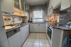 Charmanter Winkelbungalow in Oberdürrbach – Plana-Einbauküche, Terrasse, Garage & Stellplatz – Die vollständige Adresse der Immobilie erhältst du vom Anbieter., 97080 Dürrbachtal, Würzburg – Vorschaubild 9