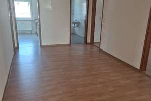 Familienfreundliche 4‑Zimmer‑Wohnung mit Gartenmitbenutzung in Stuttgart‑Bad Cannstatt – 102 m² – Die vollständige Adresse der Immobilie erhältst du vom Anbieter., 70374 Winterhalde, Stuttgart – Vorschaubild 2