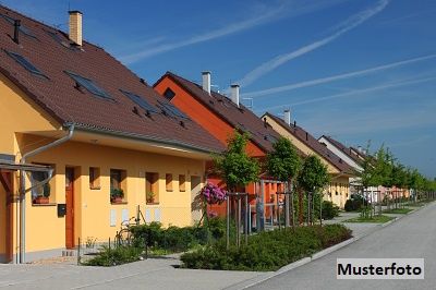 Doppelhaushälfte mit Doppelgarage