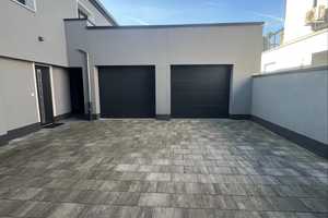 Geschmackvolle, neuwertige 2-Raum-Bungalow-Wohnung mit luxuriöser Innenausstattung & eigenem Garten – Wilhelminenstr. 37, 63456 Main-Kinzig-Kreis – Vorschaubild 1