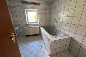 Charmantes Anwesen mit Scheune und großem Grundstück – ideal für Individualisten! – Die vollständige Adresse der Immobilie erhältst du vom Anbieter., 94428 Eichendorf – Vorschaubild 11