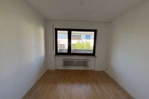 Wohnen auf zwei Ebenen: Moderne 5,5 Zim.-Maisonette mit Balkon und Terrasse – Die vollständige Adresse der Immobilie erhältst du vom Anbieter., 70567 Möhringen-Süd, Stuttgart – Vorschaubild 15