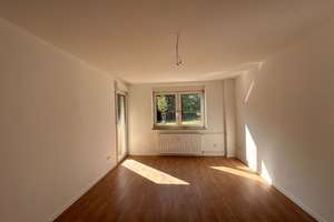 Modernisierte 3-Zimmer-Wohnung in Schweinau mit Balkon – Arendsstr.  13, 90441 Hohe Marter, Nürnberg – Vorschaubild 1