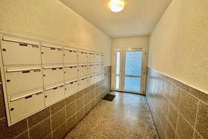 Renovierte & helle 2-Zimmerwohnung mit Balkon und Fahrstuhl in der Mitte Wiesbadens! – Yorckstrasse 24, 65185 Westend / Bleichstraße, Wiesbaden – Vorschaubild 15