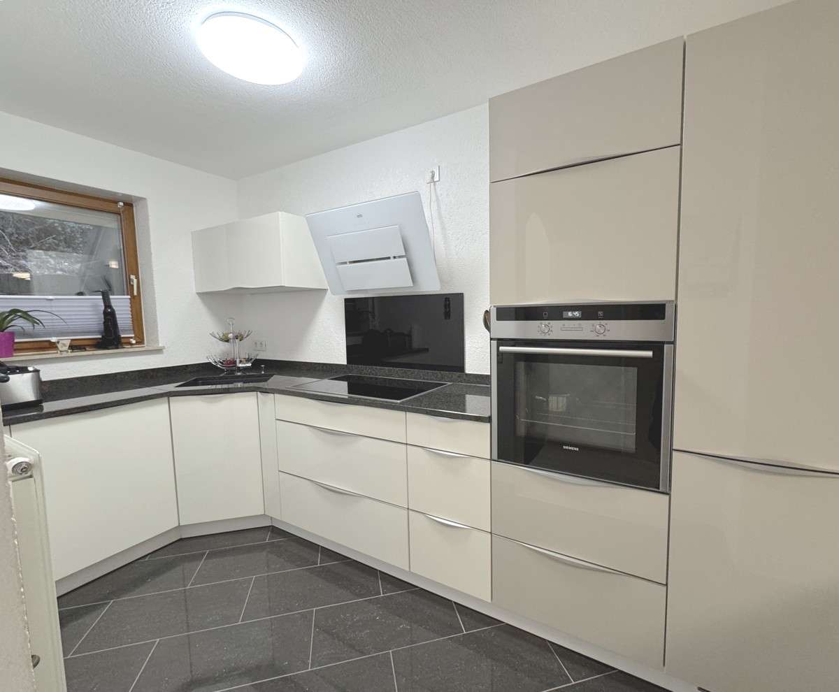 Immobilie in Wehr - Attraktives Reihenhaus im Gewerbegebiet von Wehr-Öflingen - Bild 1