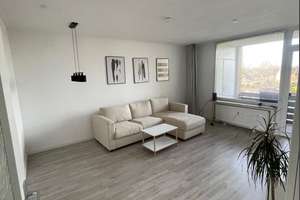 Einziehen und Wohlfühlen: Helle freundliche 2-Zimmer-Wohnung mit Balkon zu vermieten