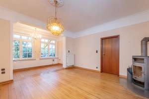 Herrschaftliches Wohnen:
"Charmante Landhausvilla mit Charakter in Hamburg-Lohbrügge" – Die vollständige Adresse der Immobilie erhältst du vom Anbieter., 21031 Lohbrügge, Hamburg – Vorschaubild 5