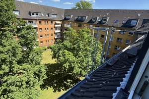 Frisch sanierte 1-Zimmer-DG-Wohnung mit Designerbad & Parkett in Köln-Weidenpesch – Nerusser strasse 50737, 50737 Longerich, Köln – Vorschaubild 22