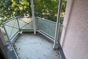 kleine 1 Zimmerwohnung mit Balkon und Küche – Landshuter Straße 105, 93053 Kasernenviertel, Regensburg – Vorschaubild 5