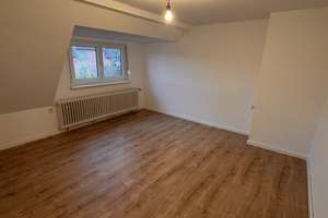 Gepflegtes Einfamilienhaus (Doppelhaushälfte) mit 5 Zimmern in Grevenbroich – Die vollständige Adresse der Immobilie erhältst du vom Anbieter., 41515 Grevenbroich – Vorschaubild 9