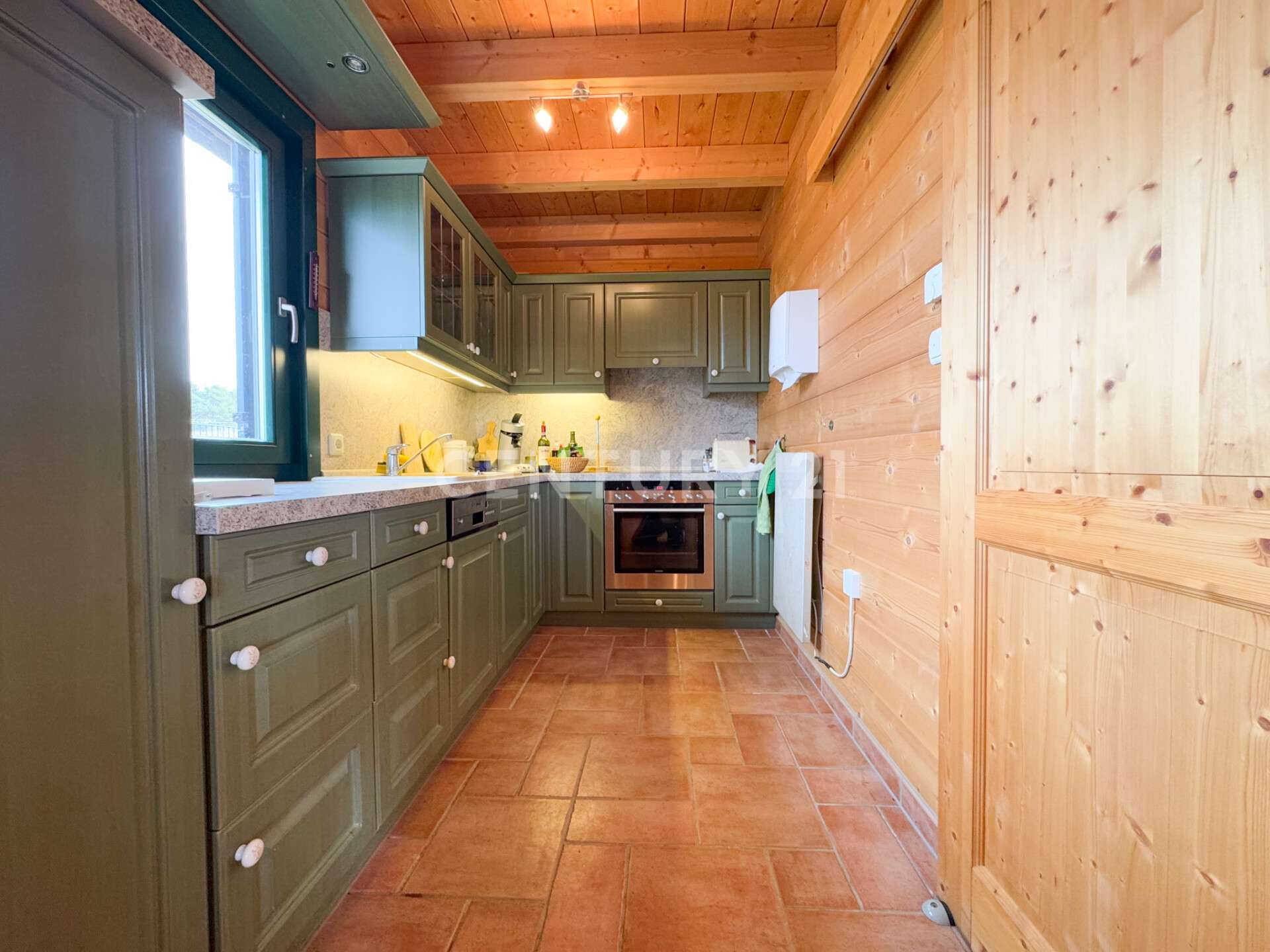 Immobilie in Meura - Modernes Blockhaus mit großer Halle - Die perfekte Jagdhütte - Bild 5