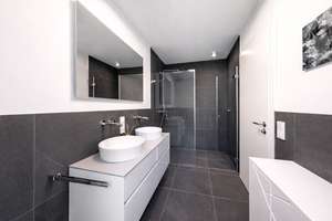 Exklusive 4-Zimmer-Wohnung mit Terrasse und Garten in ruhiger Lage in München-Daglfing (Bogenhausen) – Die vollständige Adresse der Immobilie erhältst du vom Anbieter., 81929 Daglfing, München – Vorschaubild 9