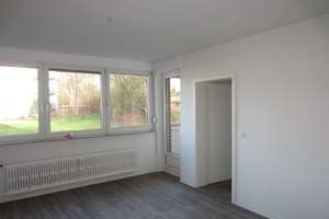 Bezugsfertig renovierte 2-Zimmerwohnung mit Balkon im EG (Hochparterre)! – Am Teichstück 40, 45309 Schonnebeck, Essen – Vorschaubild 2