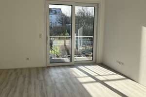 Einziehen & wohlfühlen: 2-Zimmer-Wohnung mit Einbauküche in Altglienicke – Grünauer Straße 28, 12524 Altglienicke, Berlin – Vorschaubild 9