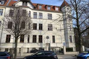 Hinreißende 2 Zimmer-DG-Wohnung in der Goethestraße zu vermieten