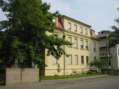 ** Gut vermietete 2-Zi.-Wohnung mit Balkon als Kapitalanlage **