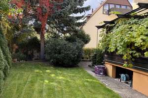Stattlich Wohnen in Nürnberg: Wohnhaus mit Garagen und überdachter Pergola – teilweise vermietet – Die vollständige Adresse der Immobilie erhältst du vom Anbieter., 90409 Schleifweg, Nürnberg – Vorschaubild 8