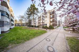 Geräumige Wohnung in ruhiger Lage mit Essplatz – Goldhähnchenweg 27, 12359 Buckow, Berlin – Vorschaubild 1