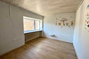 Gepflegtes Einfamilienhaus mit Garten und Garage in zentraler Lage von Losheim am See- Rissenthal – Merzig-Wadern (Kreis) – Vorschaubild 13