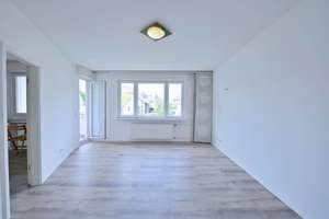 Bezugsfreie 1 Zimmer Eigentumswohnung mit ca. 36,4 m² Wohnfläche, Einbauküche und ruhigem Balkon – Die vollständige Adresse der Immobilie erhältst du vom Anbieter., 12305 Lichtenrade, Berlin – Vorschaubild 3