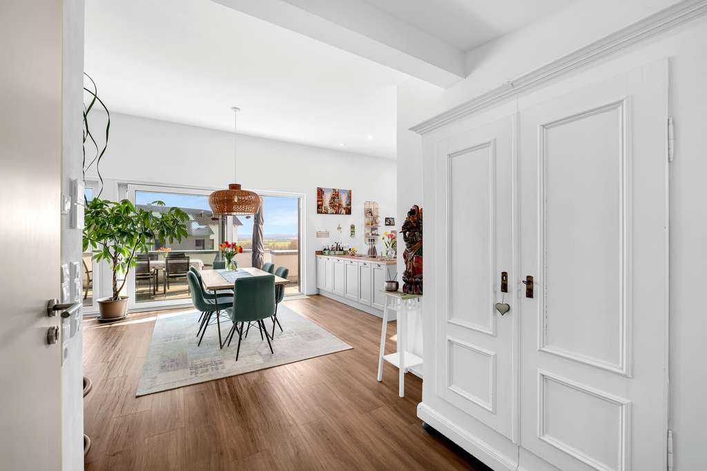 Immobilie in Kupferzell - Exklusives Penthouse mit sonniger Dachterrasse und hochwertiger Ausstattung in KfW-55-Bauweise - Bild 3