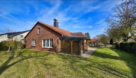 Bild von Einfamilienhaus mit Einliegerwohnung mit
Ausbaureserven in Triangel - Angebotsverfahren