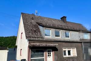 Renoviertes Haus - moderne Doppelhaushälfte in Neunkirchen-Salchendorf