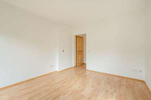 Moderne Doppelhaushäfte mit viel Platz für die große Familie – Scharrenbroicher Straße 77, 51503 Rösrath – Vorschaubild 11