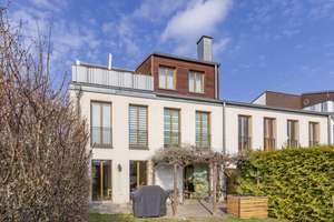 Lichtdurchflutetes Eckhaus mit Panorama-Dachterrasse – Die vollständige Adresse der Immobilie erhältst du vom Anbieter., 14480 Kirchsteigfeld, Potsdam – Vorschaubild 2